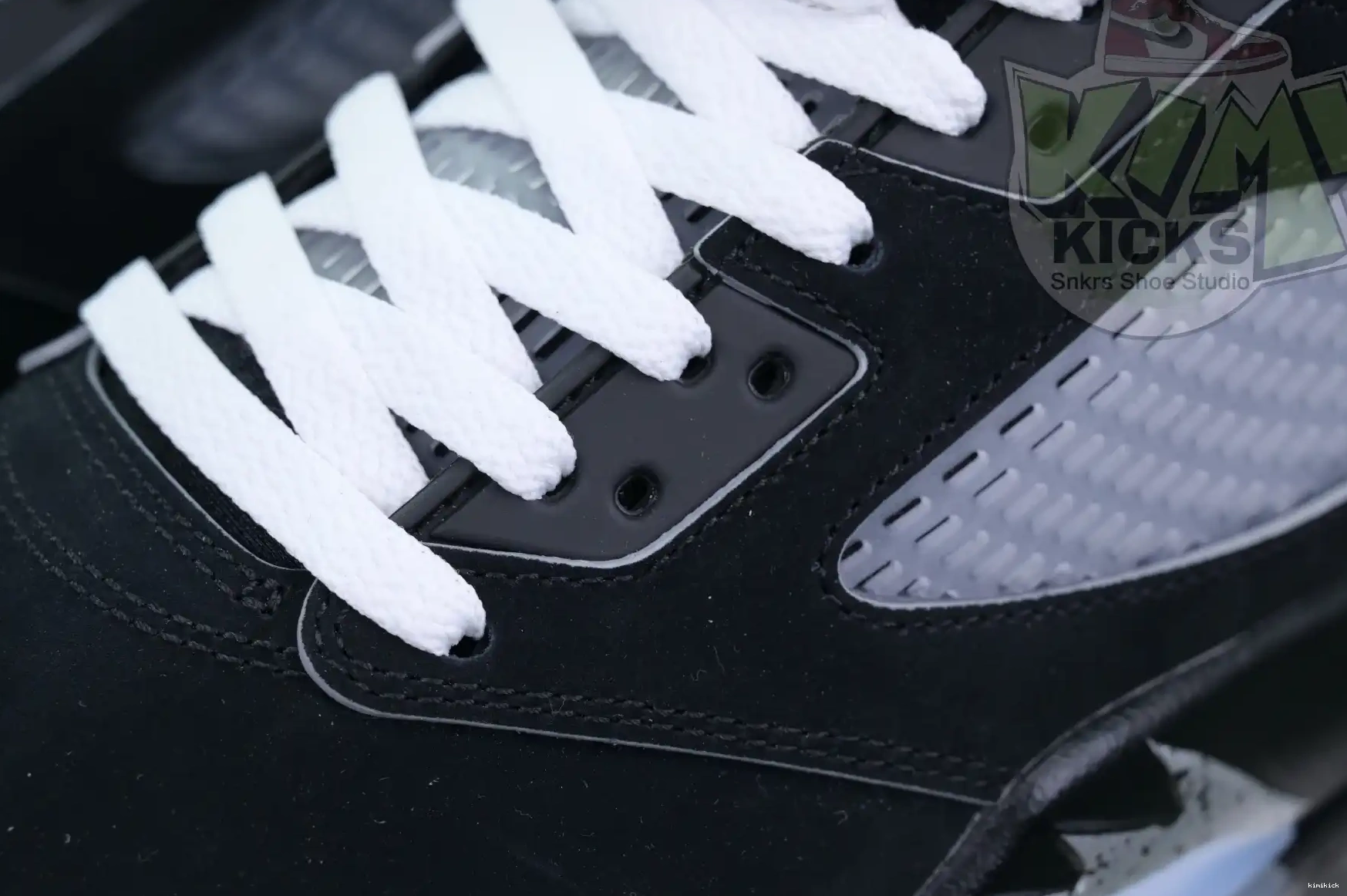REIMAGINED” METALLIC Kimikick Jordan 5“BLACK Jordan Air 0524